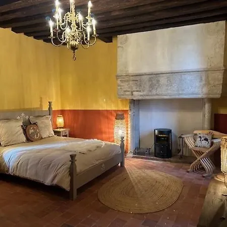 Le Chateau De La Mothe De *